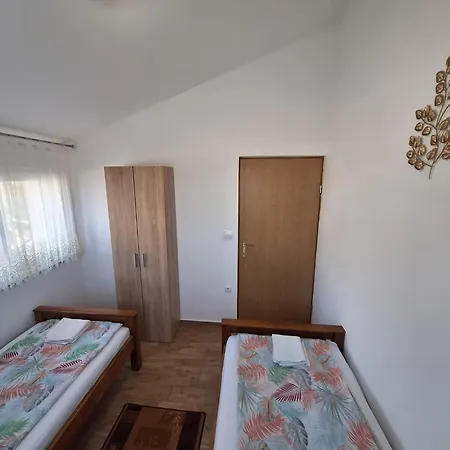Mariva Apartman *
