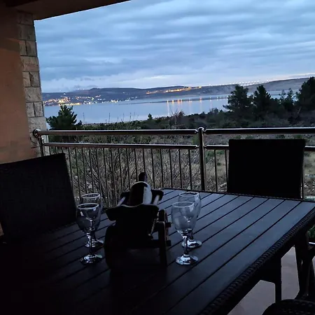 Mariva Apartman Starigrad-Paklenica
