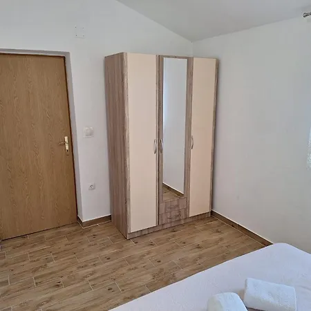 Apartman Mariva *